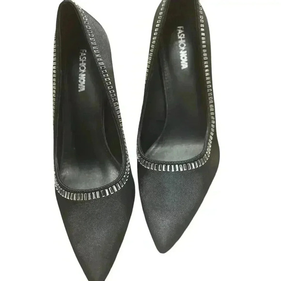 *NWOB* fashion nova Women Black Demi Embellished Heels - Size:10. - Picture 3 of 7